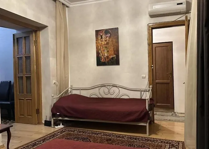 Happy Home Sololaki